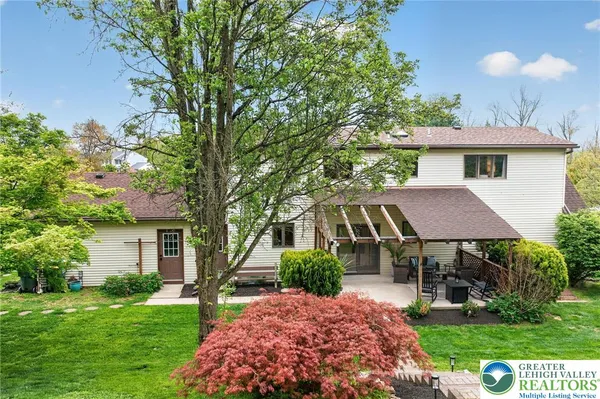 $525,000 | 4311 Lenmar Drive, Coplay, PA 18037