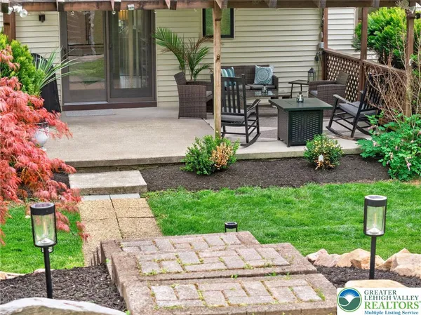 $525,000 | 4311 Lenmar Drive, Coplay, PA 18037
