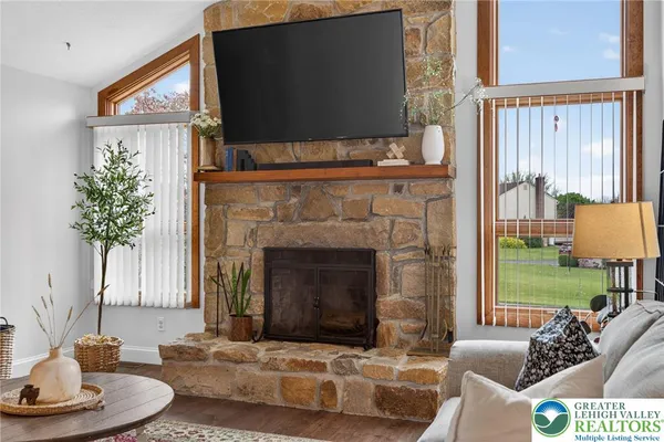 $525,000 | 4311 Lenmar Drive, Coplay, PA 18037