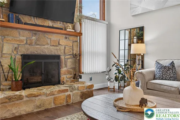 $525,000 | 4311 Lenmar Drive, Coplay, PA 18037