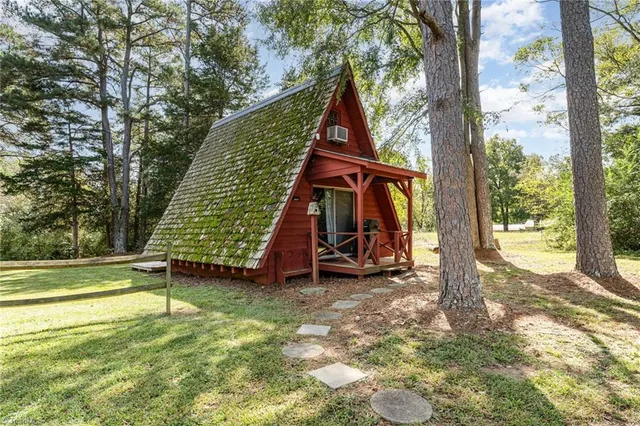 $359,900 | 3695 Highway 22, Bennett, NC 27208