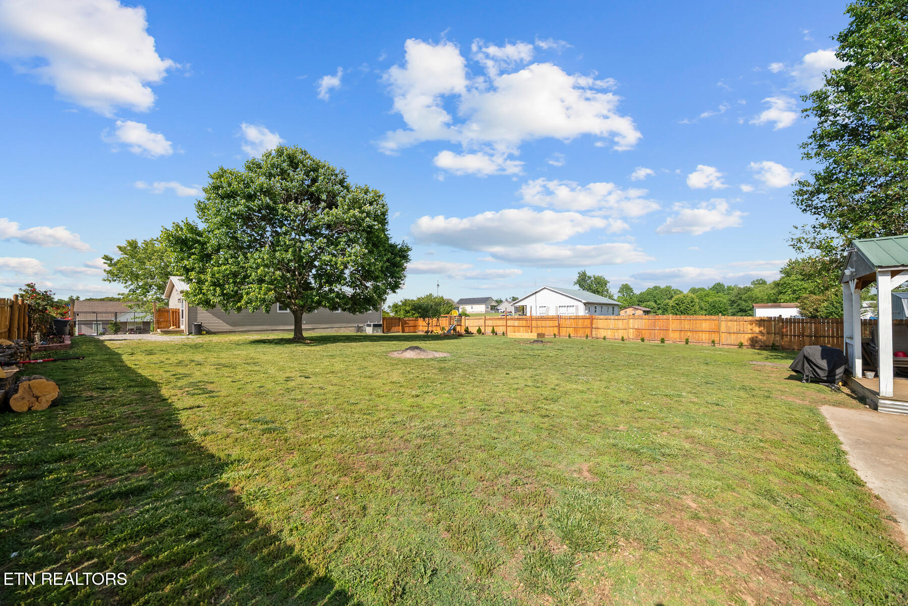 1608 Parker Road Sparta, TN 38583 - Photo 31 of 39 DSC07088