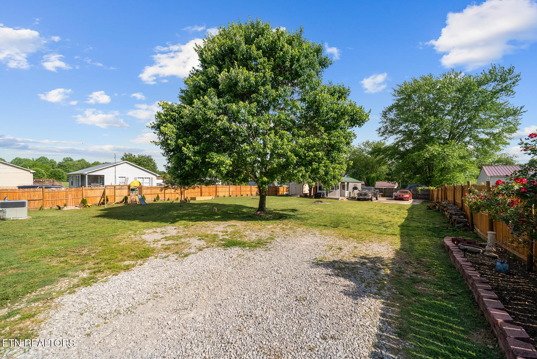 1608 Parker Road Sparta, TN 38583 - Photo 32 of 39 DSC07090