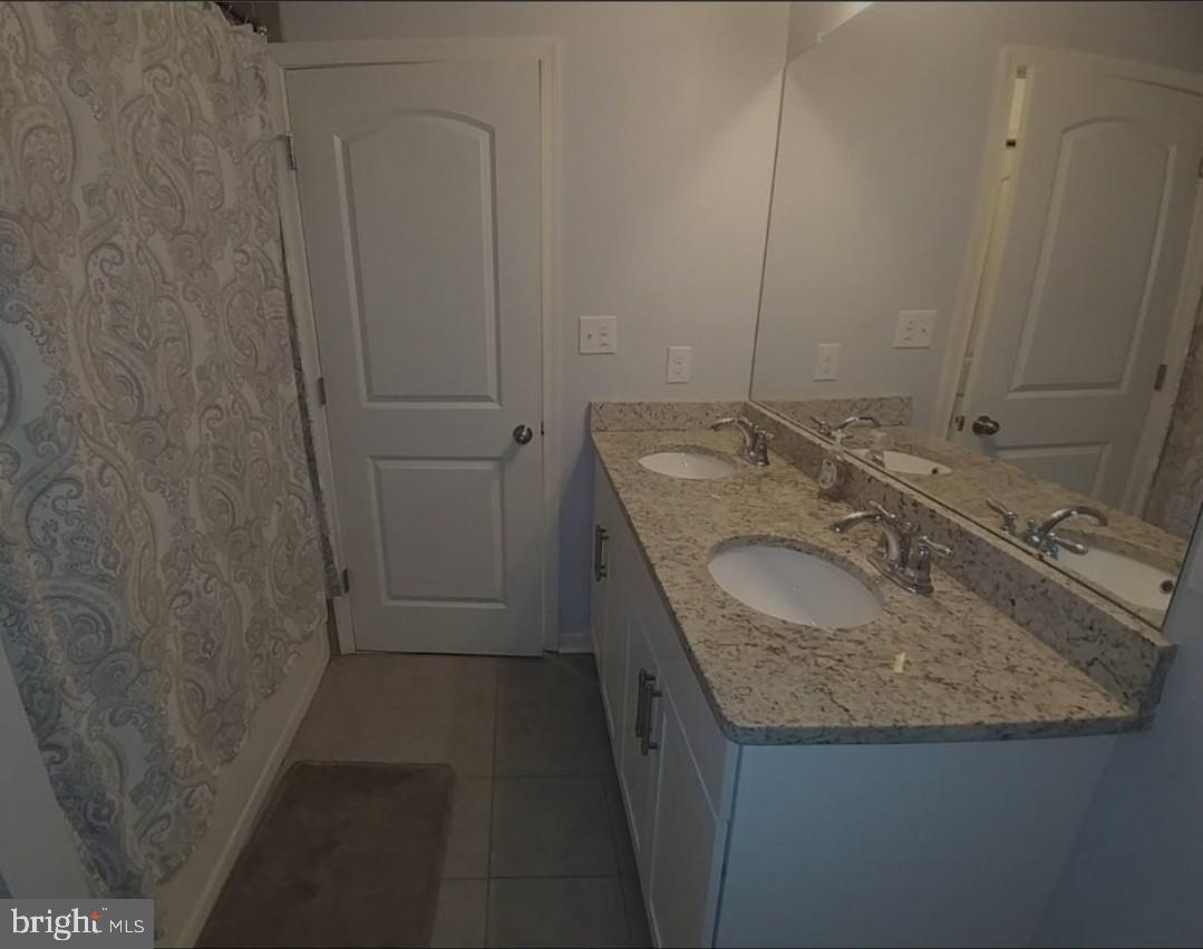 636 Rigel Way Bear, DE 19701 - Photo 22 of 25 2nd Floor Bathroom
