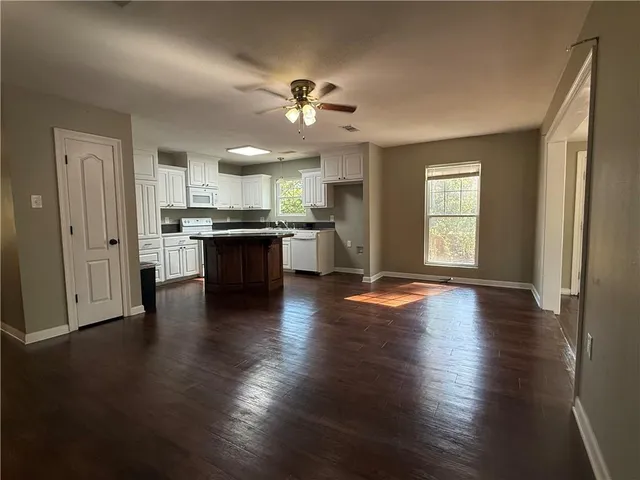 $2,550 | 18018 Derbes Drive, Covington, LA 70433