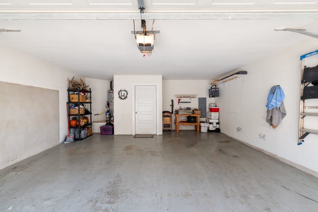 7409 Merrick Lane, Unit 40 Austin, TX 78745 - Photo 36 of 37 a view of a room with toys