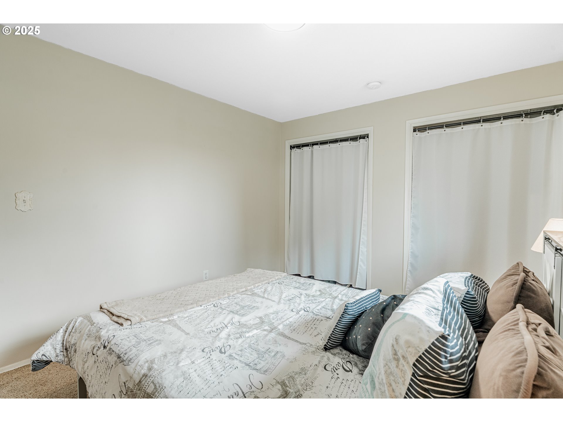 13520 Southwest Devonshire Drive Beaverton, OR 97005 - Photo 27 of 42