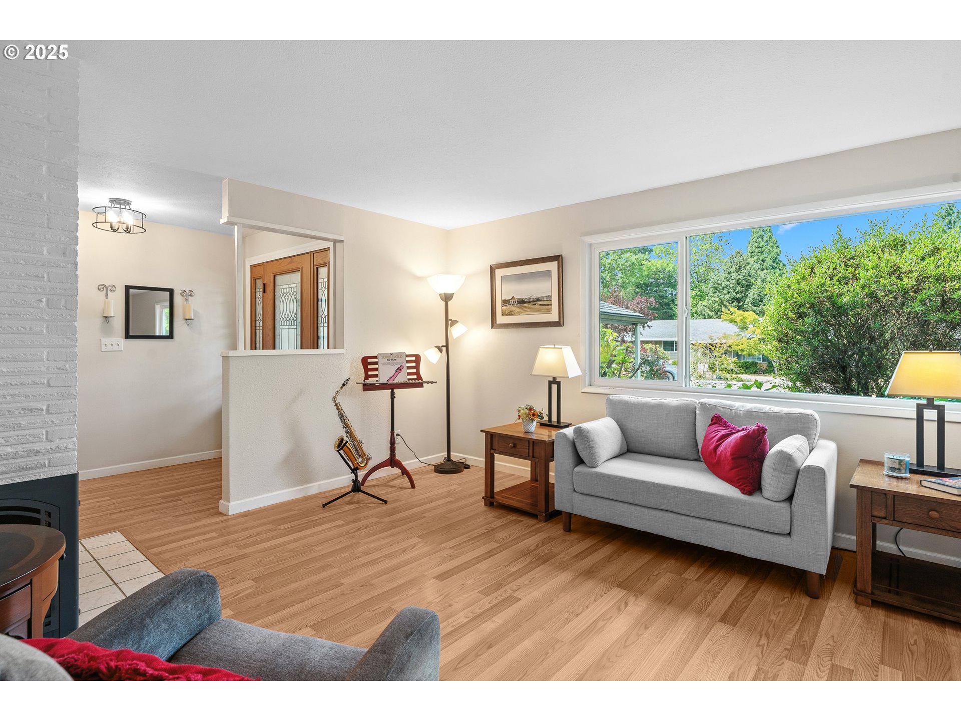 13520 Southwest Devonshire Drive Beaverton, OR 97005 - Photo 6 of 42