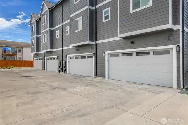$529,995 | 5682 Sunstone Place, Unit 103, Ferndale, WA 98248