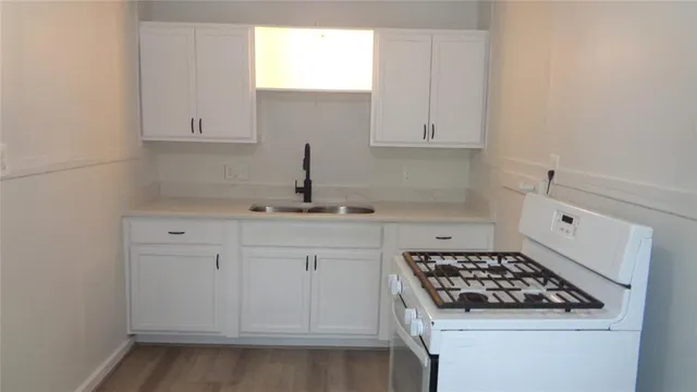 $900 | 127 West Avenue A, Unit 127, Garland, TX 75040