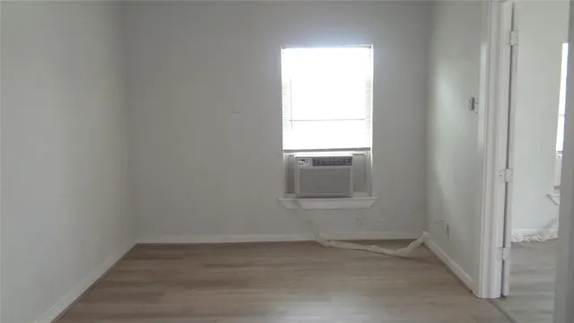 $900 | 127 West Avenue A, Unit 127, Garland, TX 75040