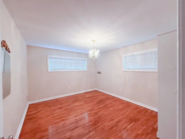 a view of empty room with window