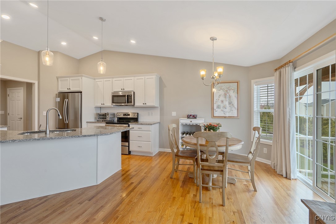 8541 Cobalt Drive Cicero, NY 13039 - Photo 11 of 41