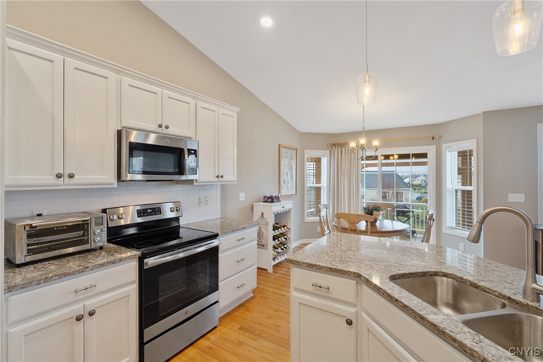 8541 Cobalt Drive Cicero, NY 13039 - Photo 19 of 41