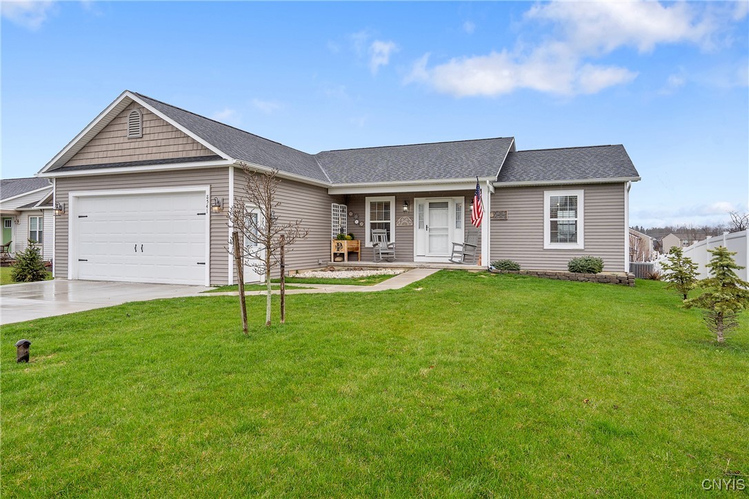 8541 Cobalt Drive Cicero, NY 13039 - Photo 2 of 41