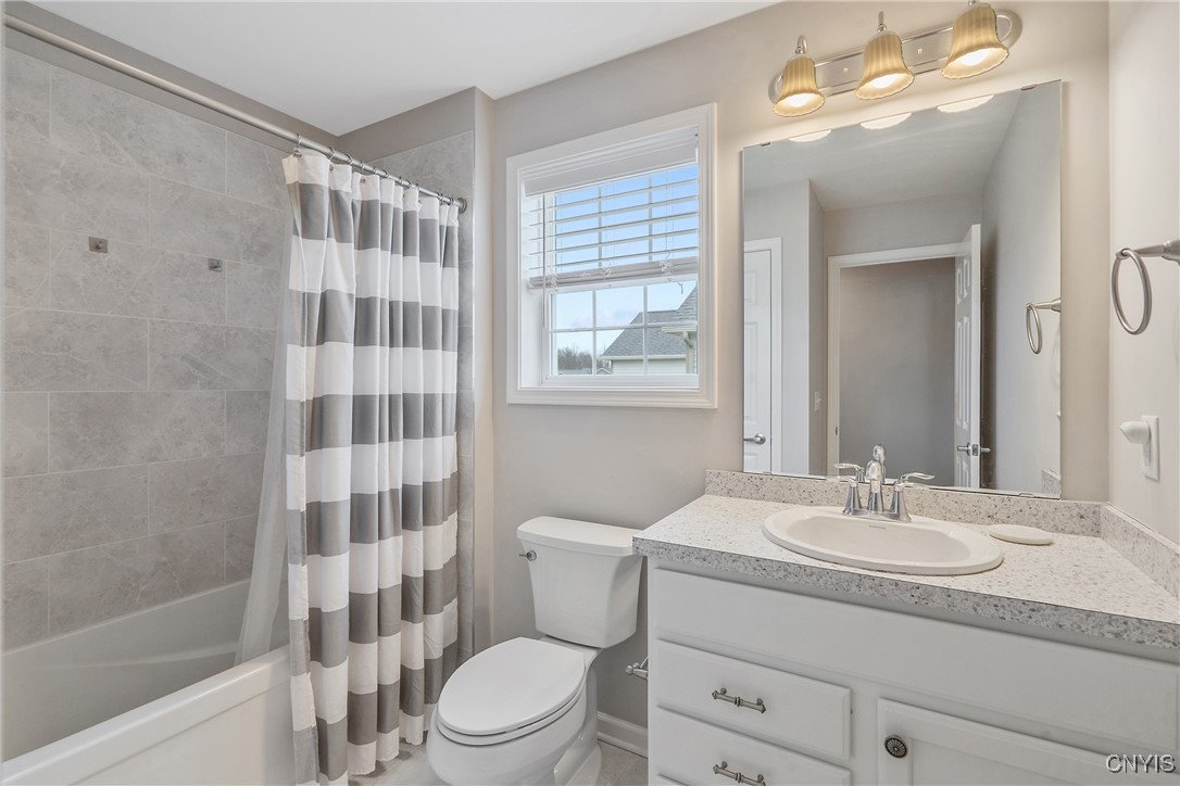 8541 Cobalt Drive Cicero, NY 13039 - Photo 29 of 41