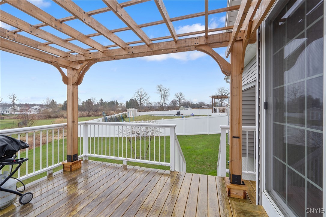 8541 Cobalt Drive Cicero, NY 13039 - Photo 31 of 41