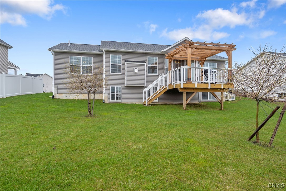 8541 Cobalt Drive Cicero, NY 13039 - Photo 32 of 41