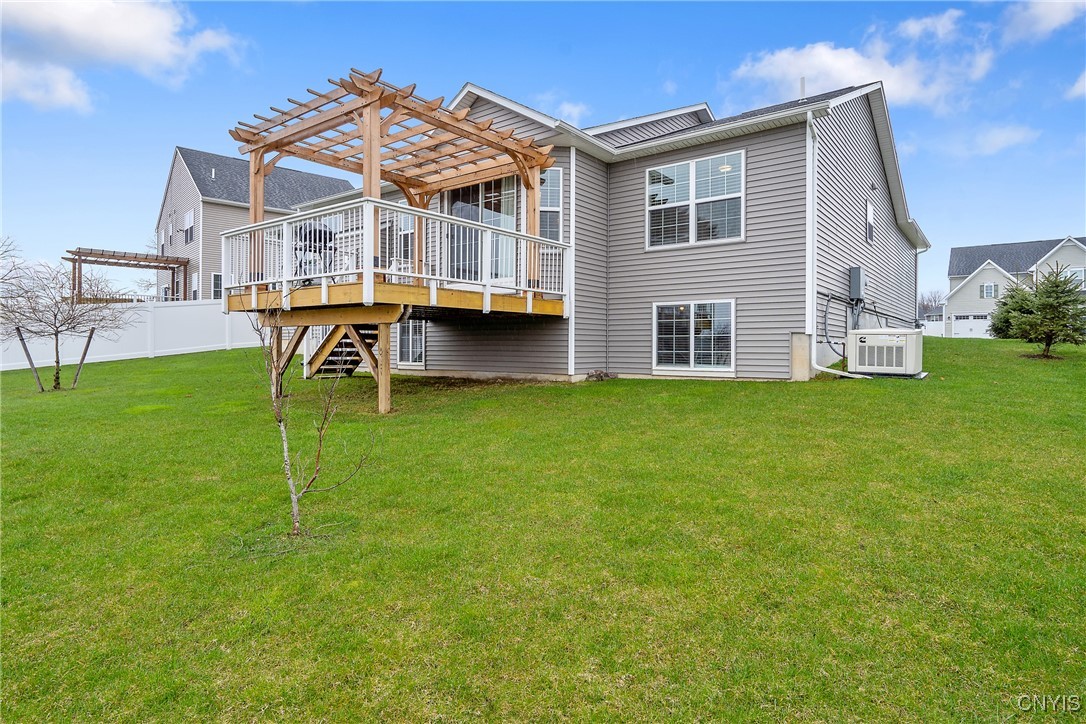 8541 Cobalt Drive Cicero, NY 13039 - Photo 33 of 41