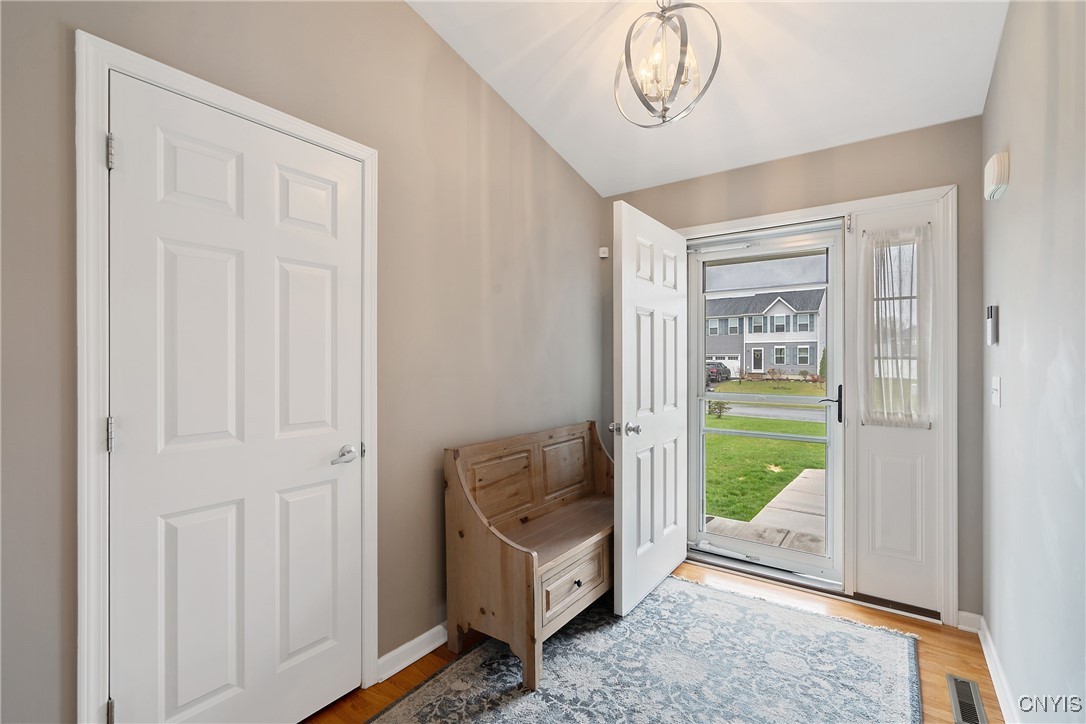 8541 Cobalt Drive Cicero, NY 13039 - Photo 4 of 41