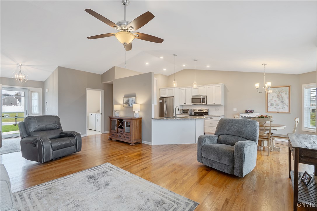 8541 Cobalt Drive Cicero, NY 13039 - Photo 9 of 41