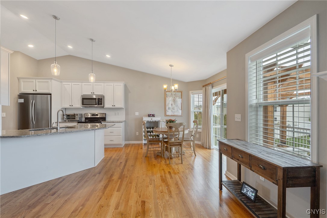 8541 Cobalt Drive Cicero, NY 13039 - Photo 10 of 41