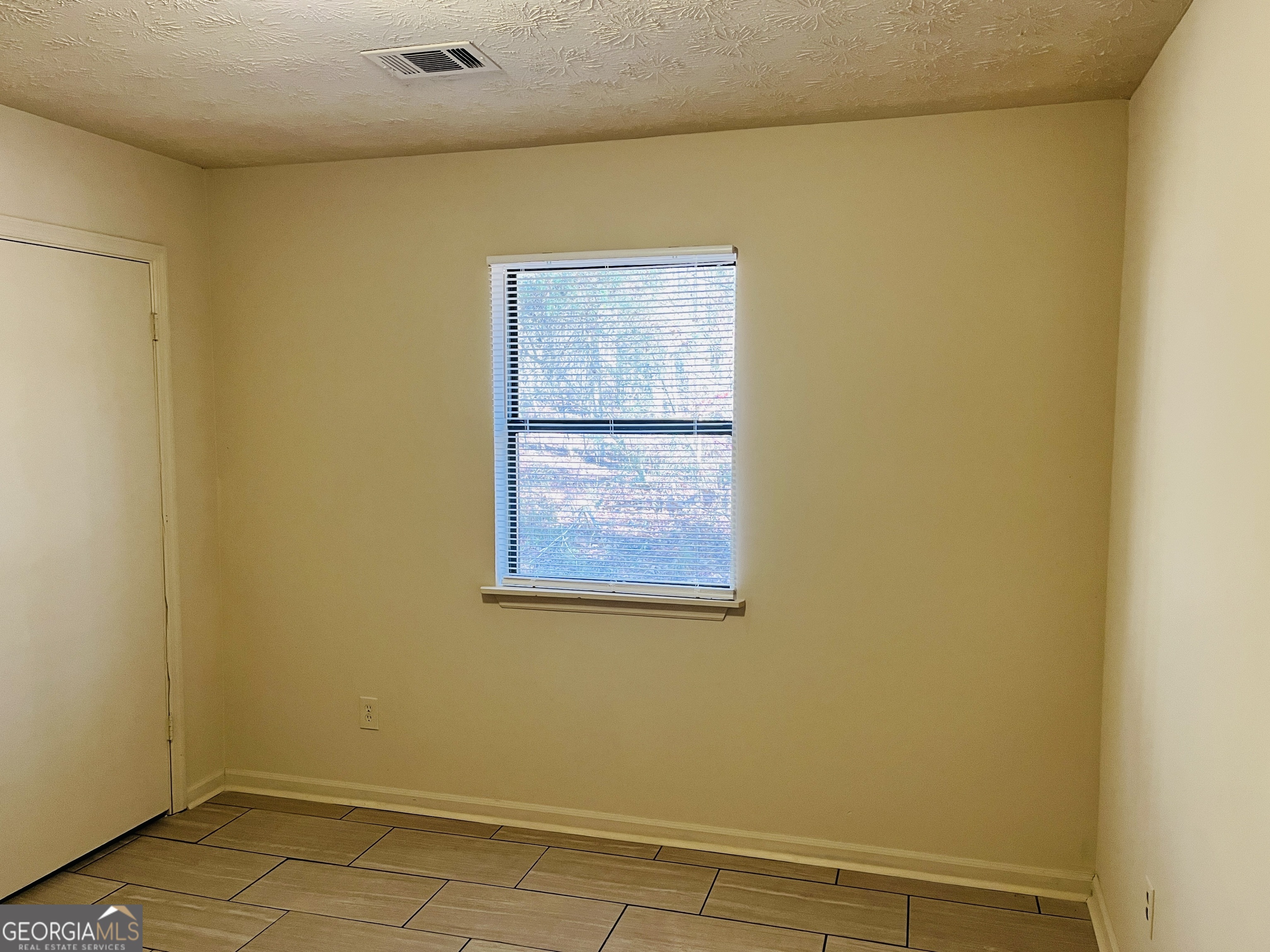 4120 Midway Road, Unit 4120 Douglasville, GA 30134 - Photo 15 of 24 a view of a small space