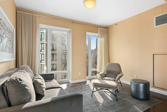 $5,000,000 | 303 East 77th Street, Unit 15AB | Upper East Side