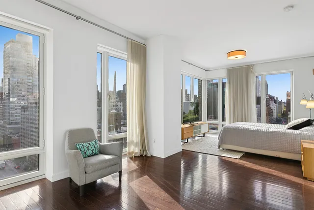 $5,000,000 | 303 East 77th Street, Unit 15AB | Upper East Side