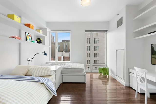 $5,000,000 | 303 East 77th Street, Unit 15AB | Upper East Side