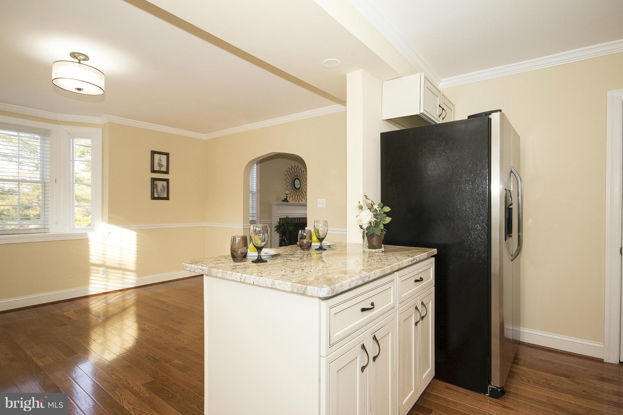 201 Blenheim Road Baltimore, MD 21212 - Photo 10 of 30 Breakfast Bar