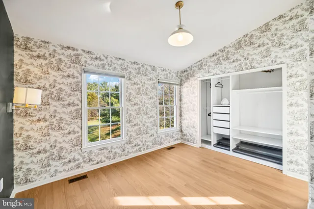 $679,900 | 6347 Chimney Wood Court, Alexandria, VA 22306