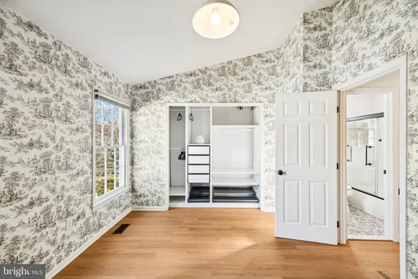 $639,900 | 6347 Chimney Wood Court, Alexandria, VA 22306