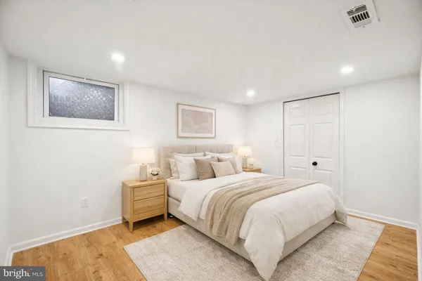 $639,900 | 6347 Chimney Wood Court, Alexandria, VA 22306