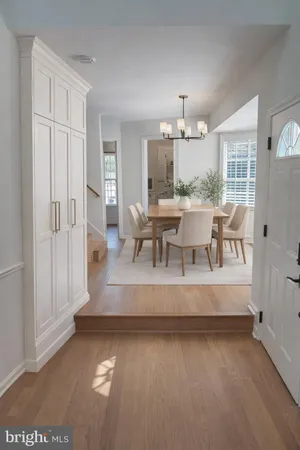 $639,900 | 6347 Chimney Wood Court, Alexandria, VA 22306