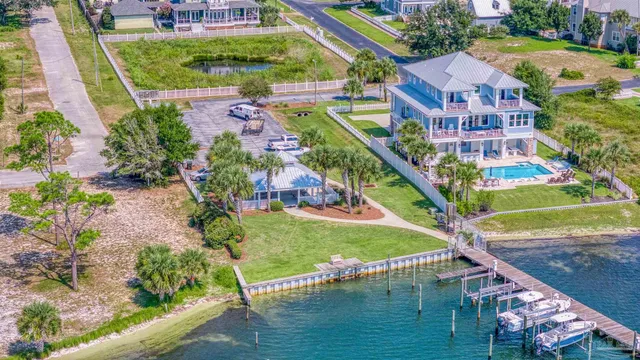 $590,000 | 4003 Indigo Drive, Pensacola, FL 32507