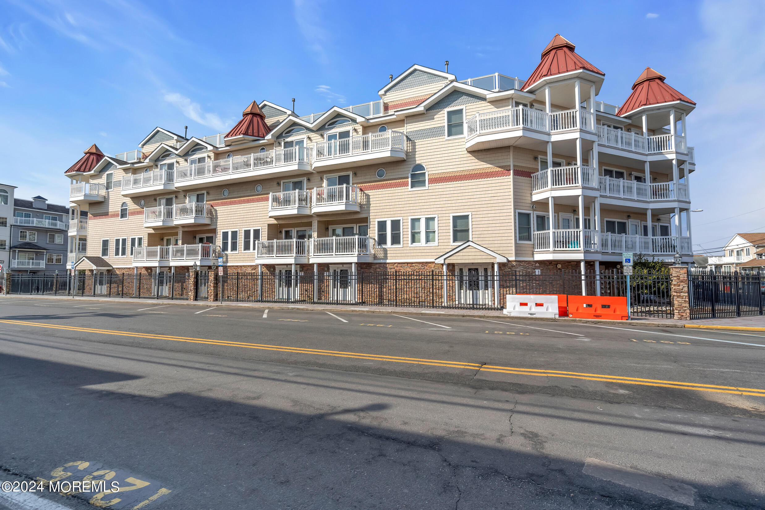 21 Blaine Avenue, Unit 11 Seaside Heights, NJ 08751 - Photo 6 of 94 1 (2)