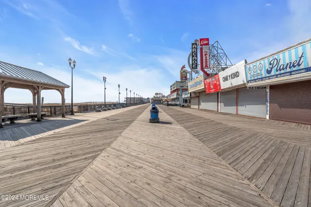 $5,000 | 21 Blaine Avenue, Unit 11, Seaside Heights, NJ 08751