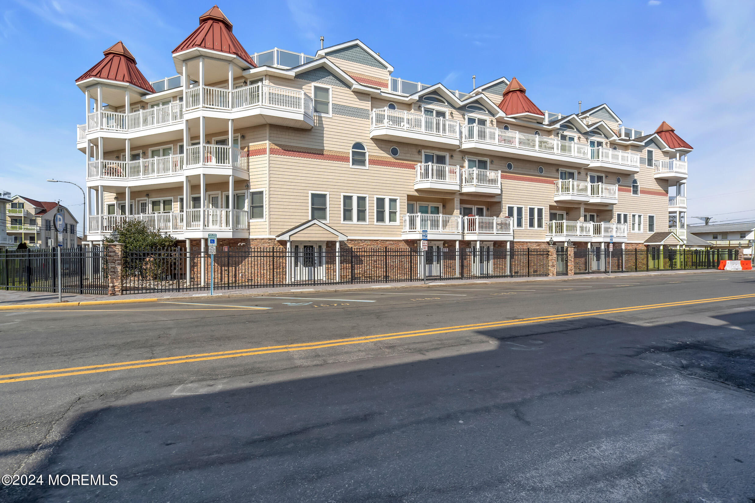 21 Blaine Avenue, Unit 11 Seaside Heights, NJ 08751 - Photo 8 of 94 1 (4)