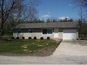 316 Oak Street Rochester, IN 46975 - Photo 1 of 1