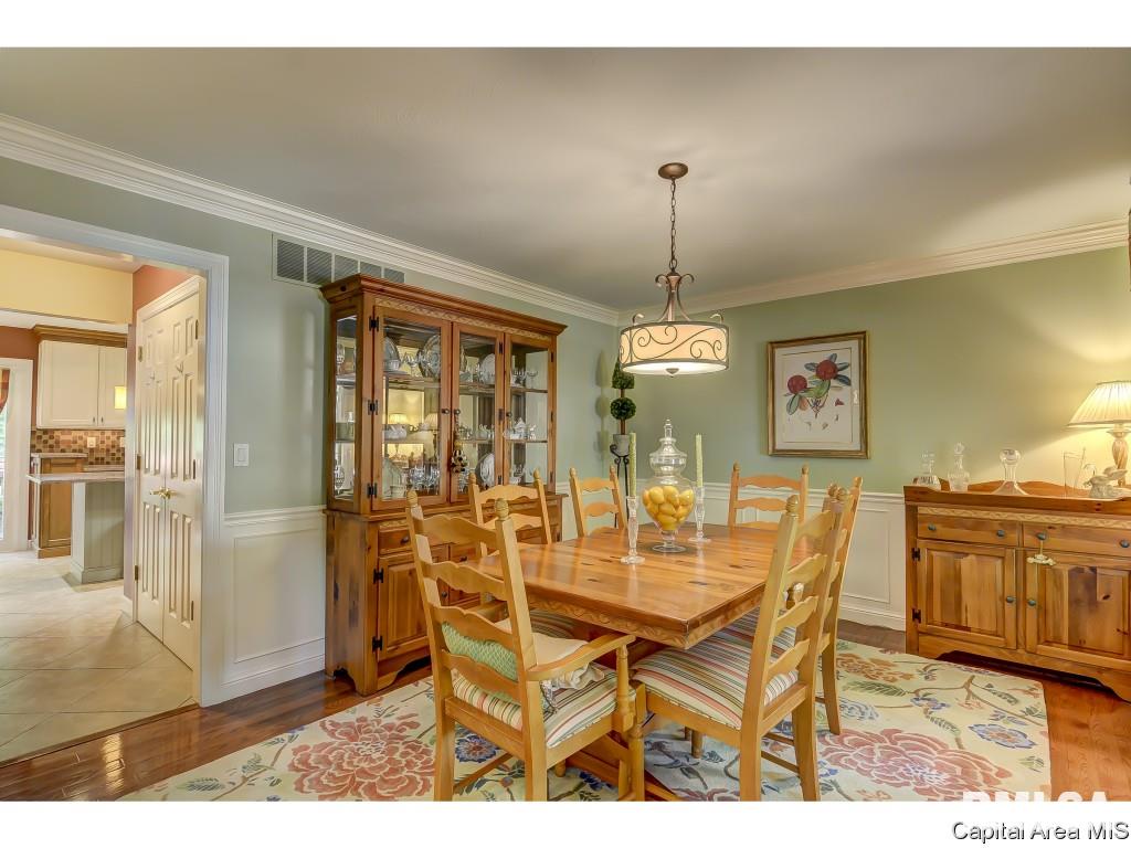 812 Wythe Road Springfield, IL 62702 - Photo 13 of 36