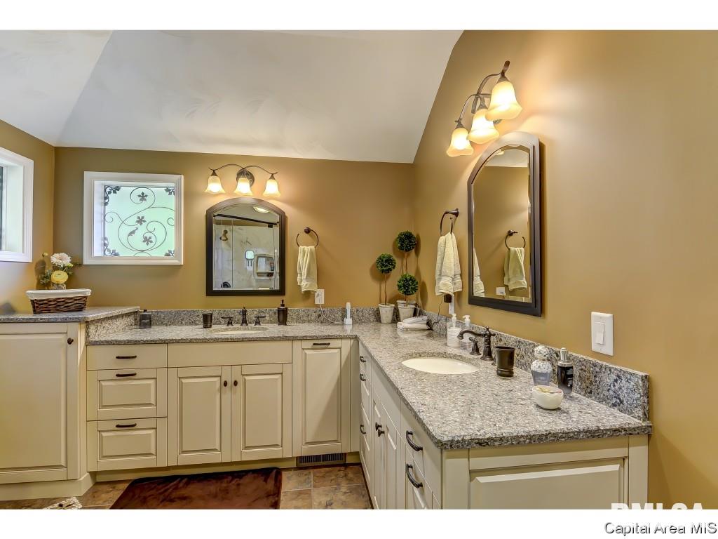 812 Wythe Road Springfield, IL 62702 - Photo 20 of 36