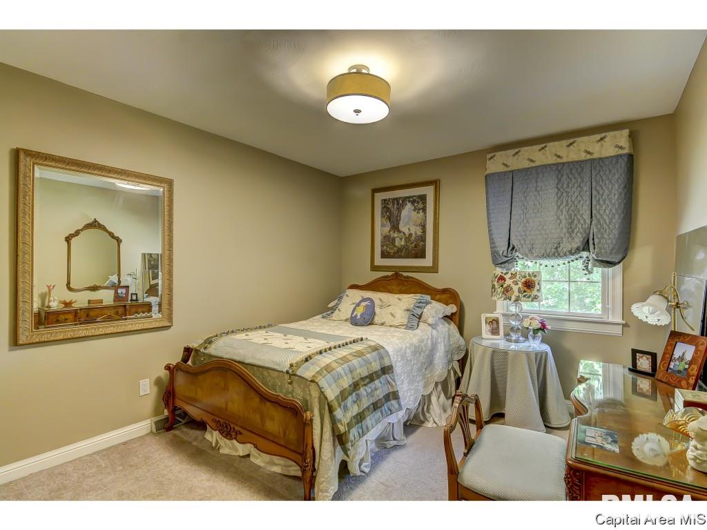 812 Wythe Road Springfield, IL 62702 - Photo 25 of 36