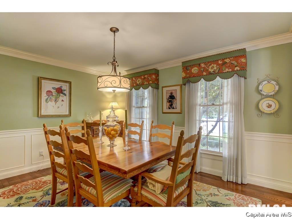 812 Wythe Road Springfield, IL 62702 - Photo 4 of 36