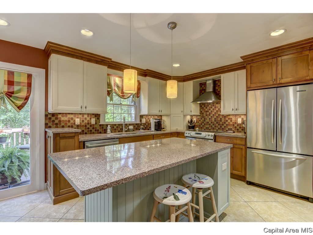 812 Wythe Road Springfield, IL 62702 - Photo 9 of 36