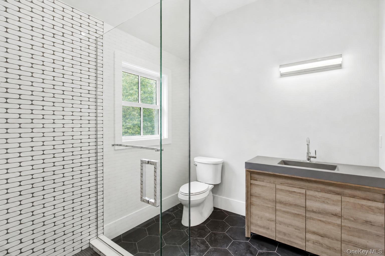 34 Old Main Road Quogue, NY 11959 - Photo 19 of 27 En Suite Bathroom