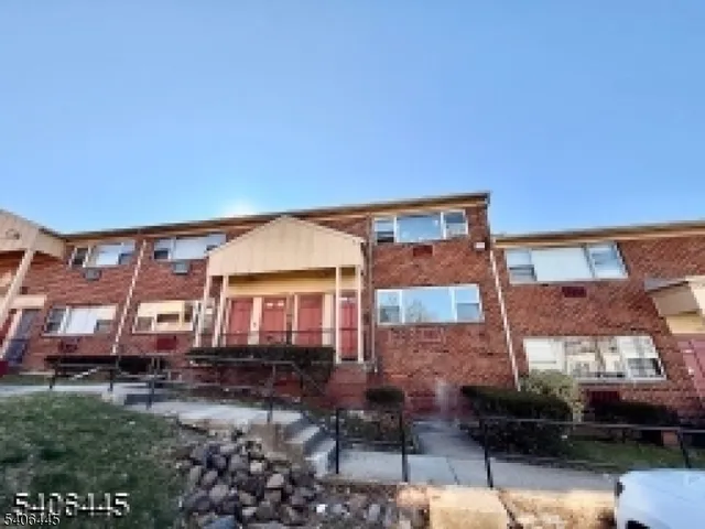 $240,000 | 916 Stuyvesant Avenue, Unit G1, Irvington, NJ 07111