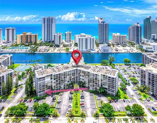$3,100 | 800 Parkview Drive, Unit 230, Hallandale Beach, FL 33009
