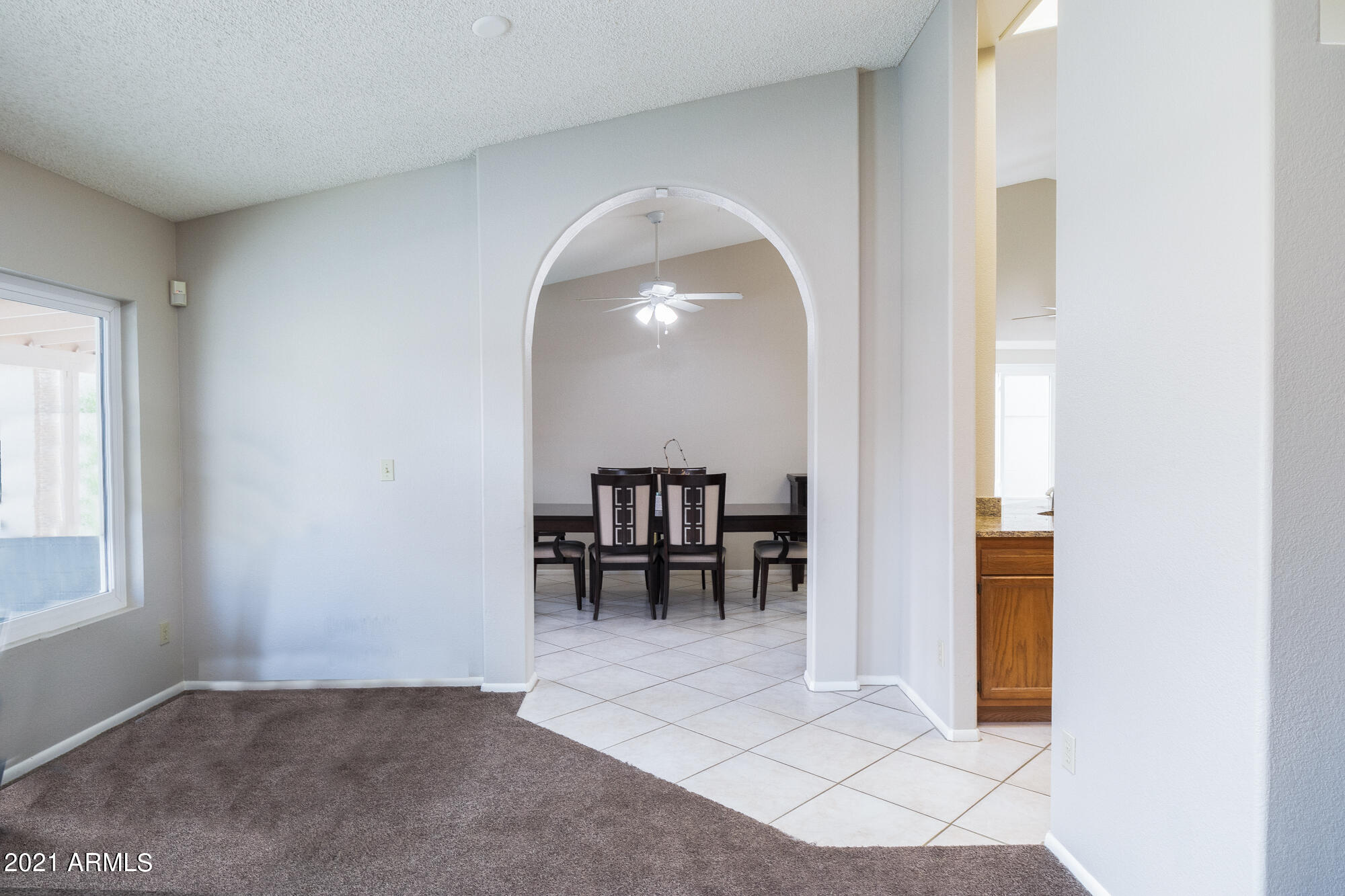 4217 East Frye Road Phoenix, AZ 85048 - Photo 4 of 28 4217 E Frye Rd (16 of 30)