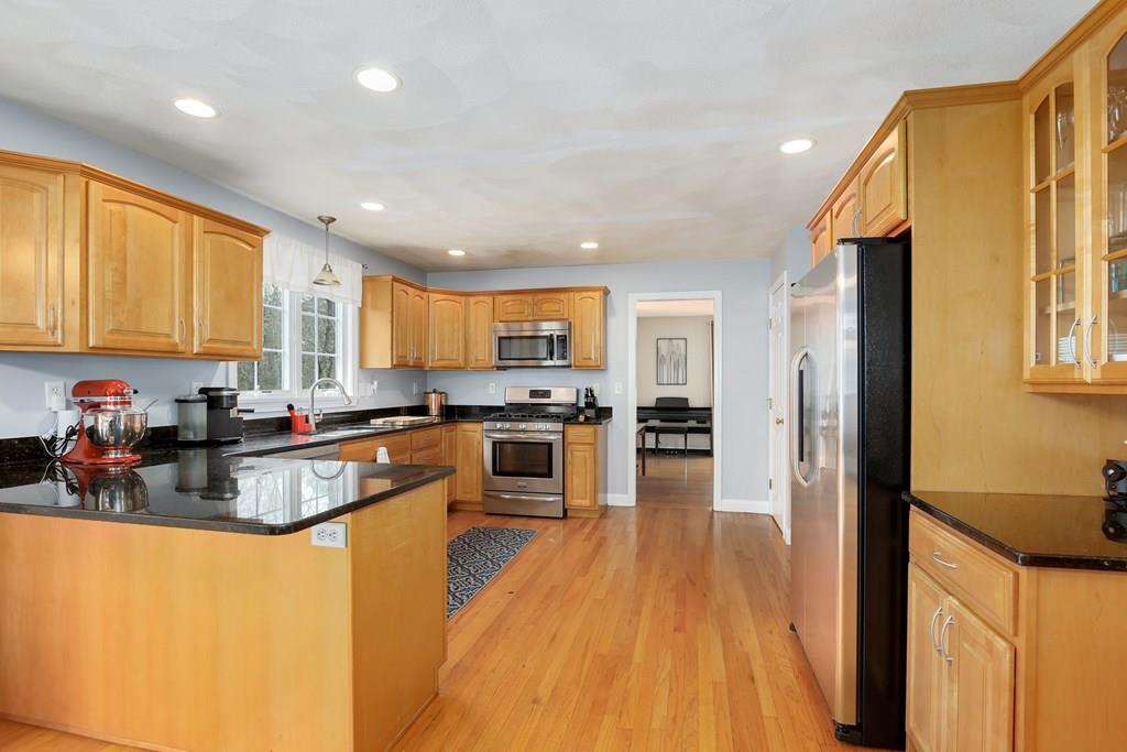 42 Lowell Road North Reading, MA 01864 - Photo 11 of 34 Gallery Image 11